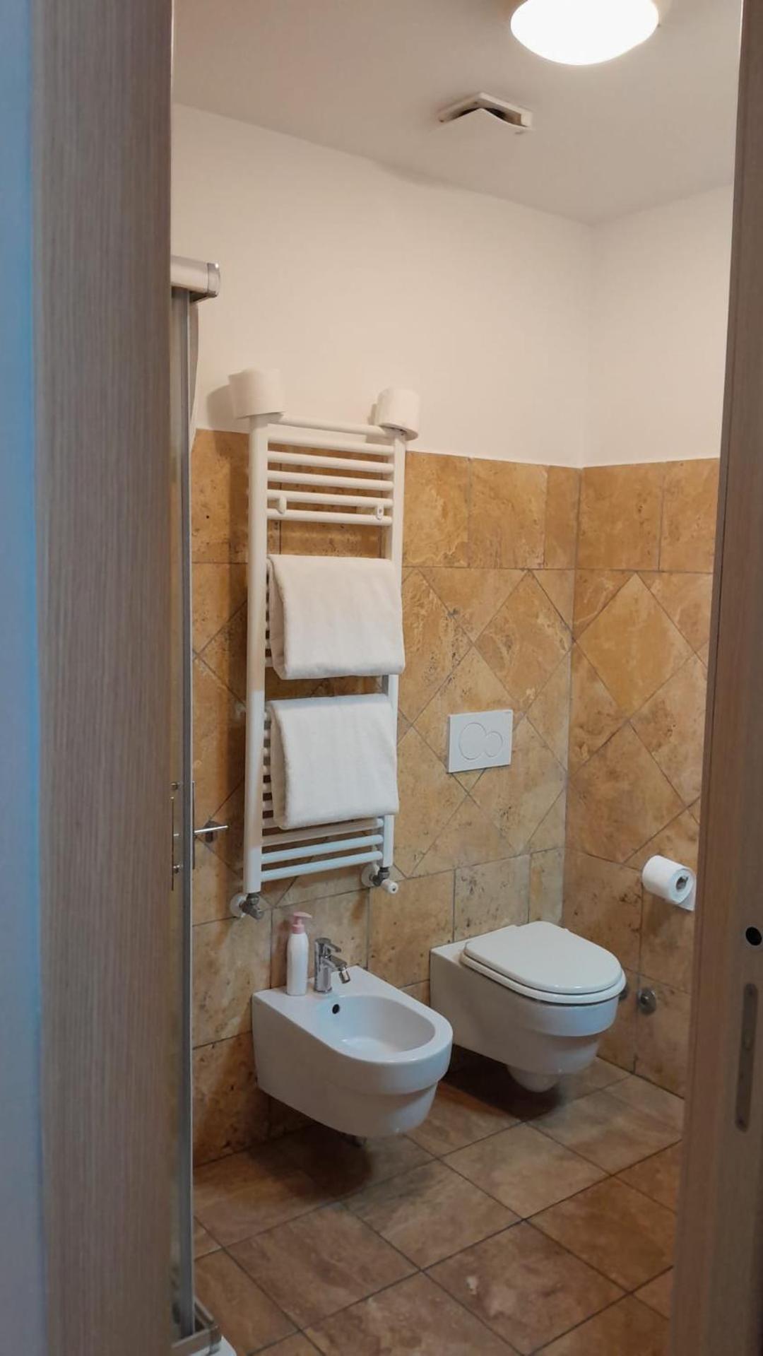 Rainbow Sweet Rooms Valmontone Ngoại thất bức ảnh